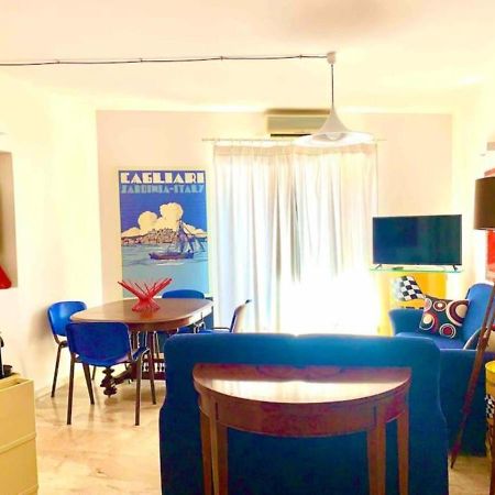 Appartamento Cagliari Centro Con Vista Sul Porto Exterior foto