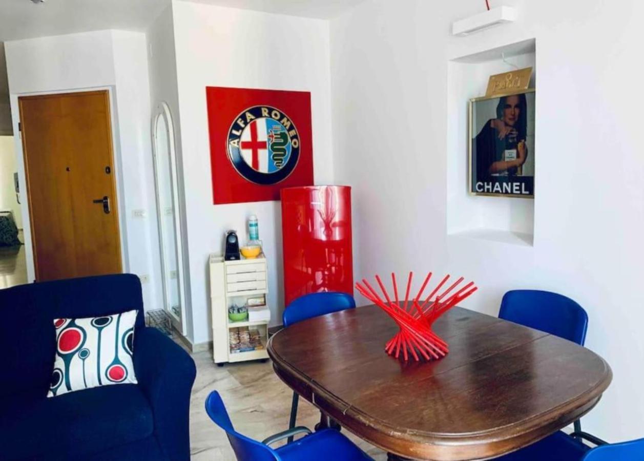 Appartamento Cagliari Centro Con Vista Sul Porto Exterior foto