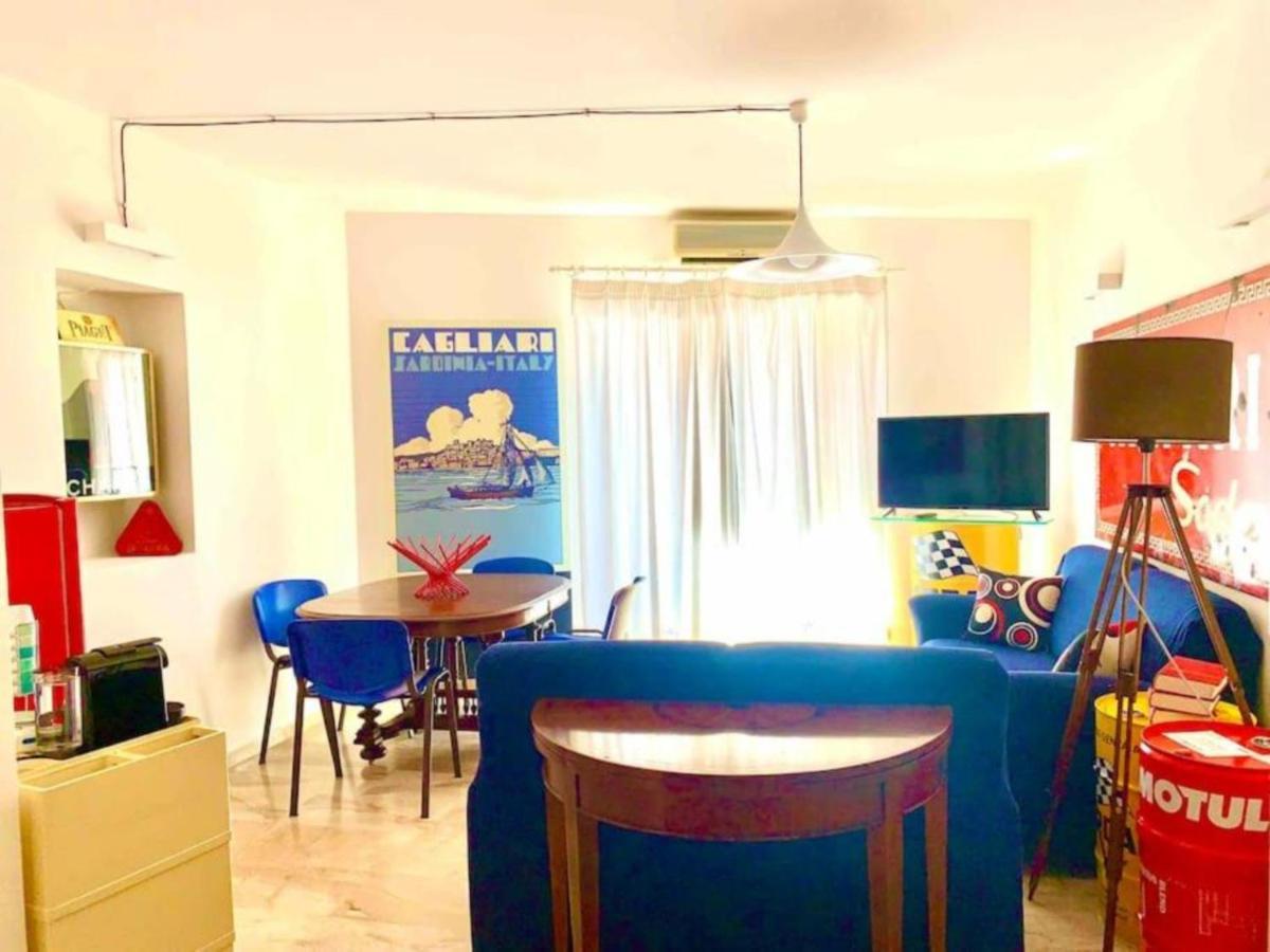Appartamento Cagliari Centro Con Vista Sul Porto Exterior foto